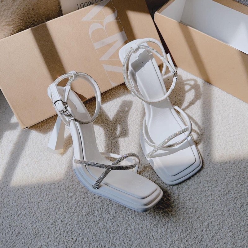 Gót Nhọn Sandal Quai Lấp Lánh(G1123,G1122)
