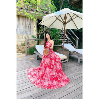 Đầm maxi hoa đỏ cổ yếm