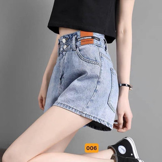   Quần jean đùi phối tag