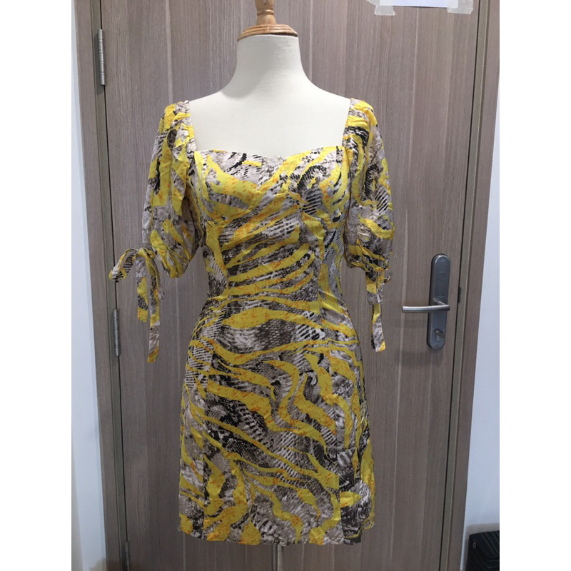 Đầm satin tay cột nơ SHEIN