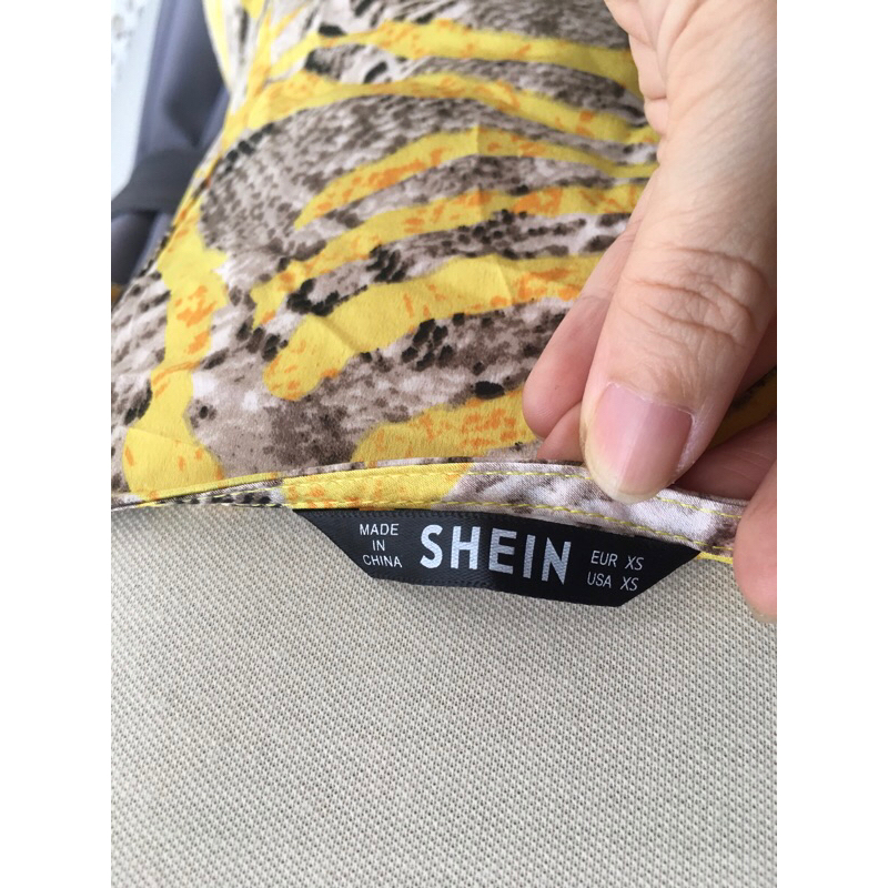 Đầm satin tay cột nơ SHEIN