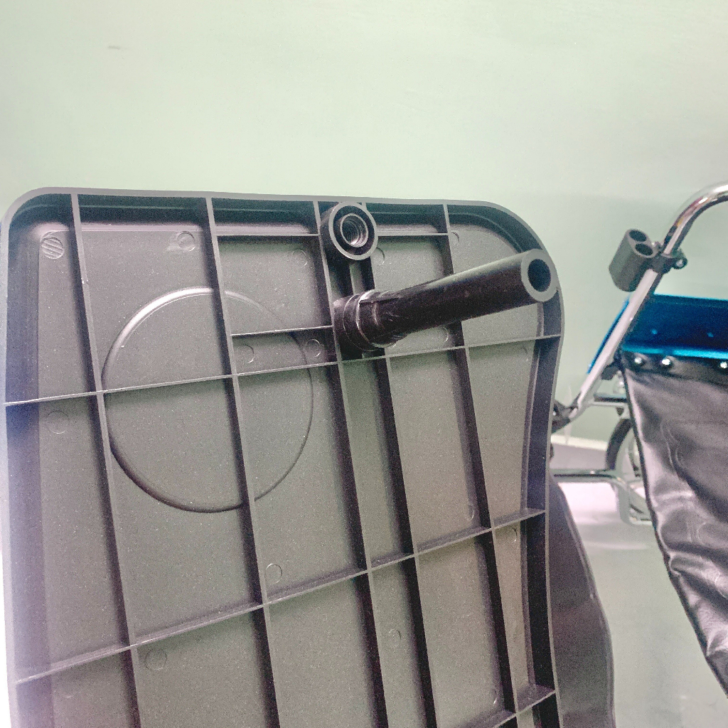 Bàn Ăn Cho Xe Lăn Dùng Cho Mọi Loại Xe, Có Thể Dễ Dàng Tháo Lắp Vệ Sinh