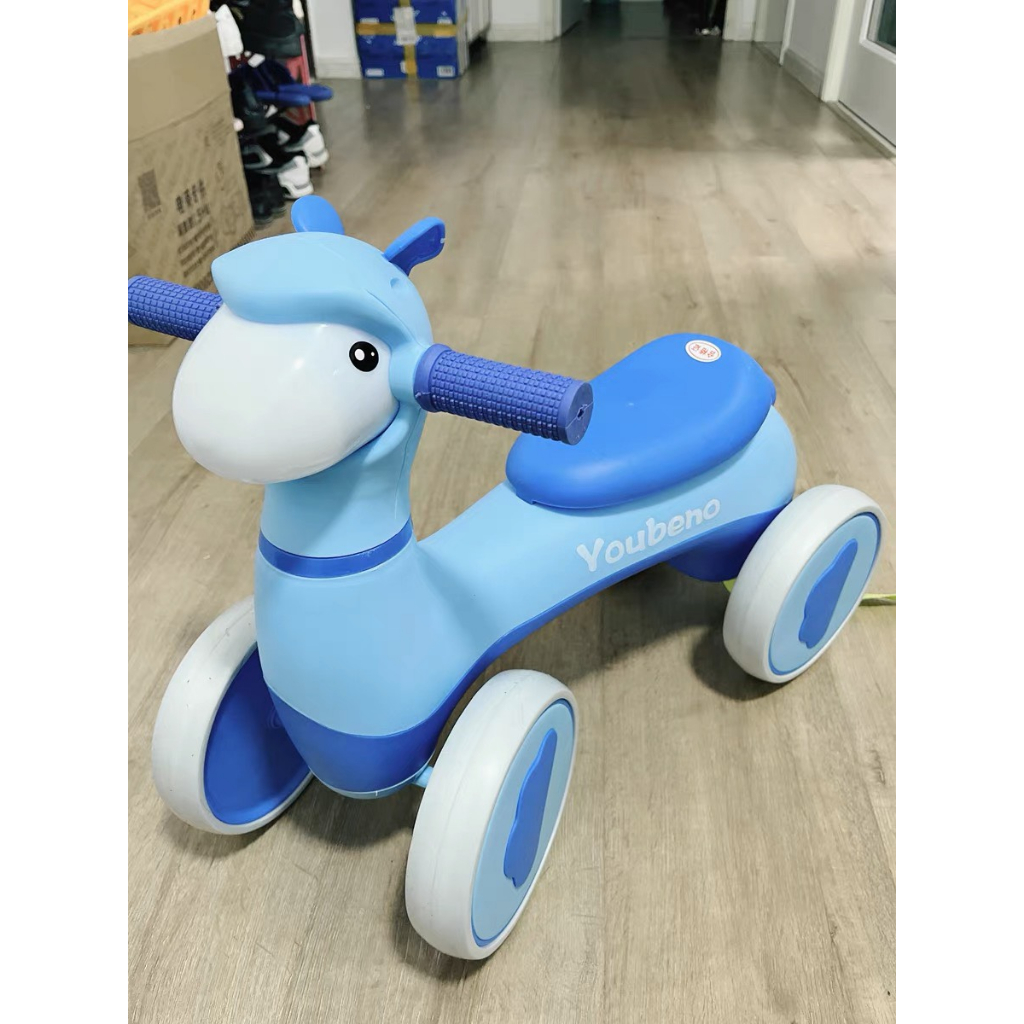 Xe chòi chân cho bé cao cấp, Xe thăng bằng con cừu kèm nhạc và đèn cho bé từ 1 đến 5 tuổi