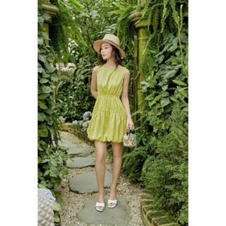 Đầm sát nách nhún thun - Everluxe