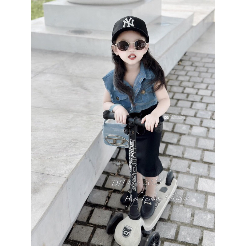 BG506- SÉT 2 CHI TIẾT VÁY QUÂY KÈM ÁO BÒ BÉ GÁI