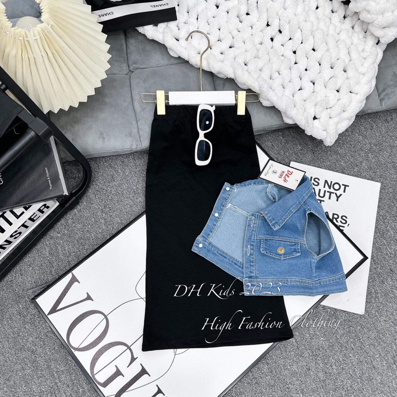 BG506- SÉT 2 CHI TIẾT VÁY QUÂY KÈM ÁO BÒ BÉ GÁI