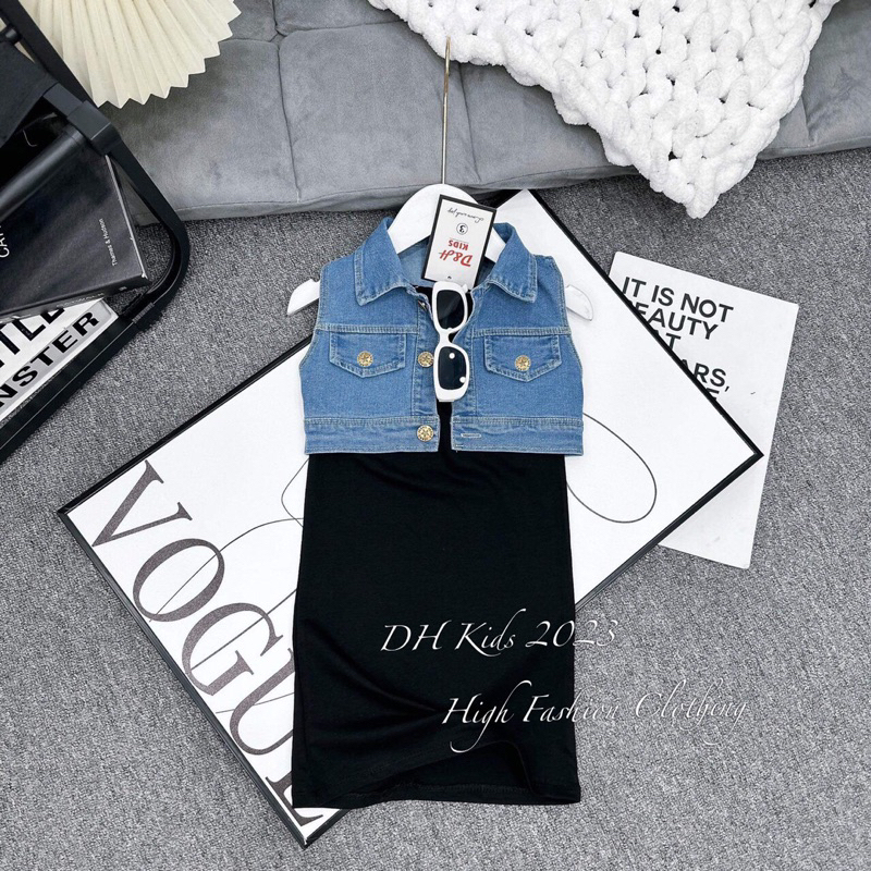 BG506- SÉT 2 CHI TIẾT VÁY QUÂY KÈM ÁO BÒ BÉ GÁI