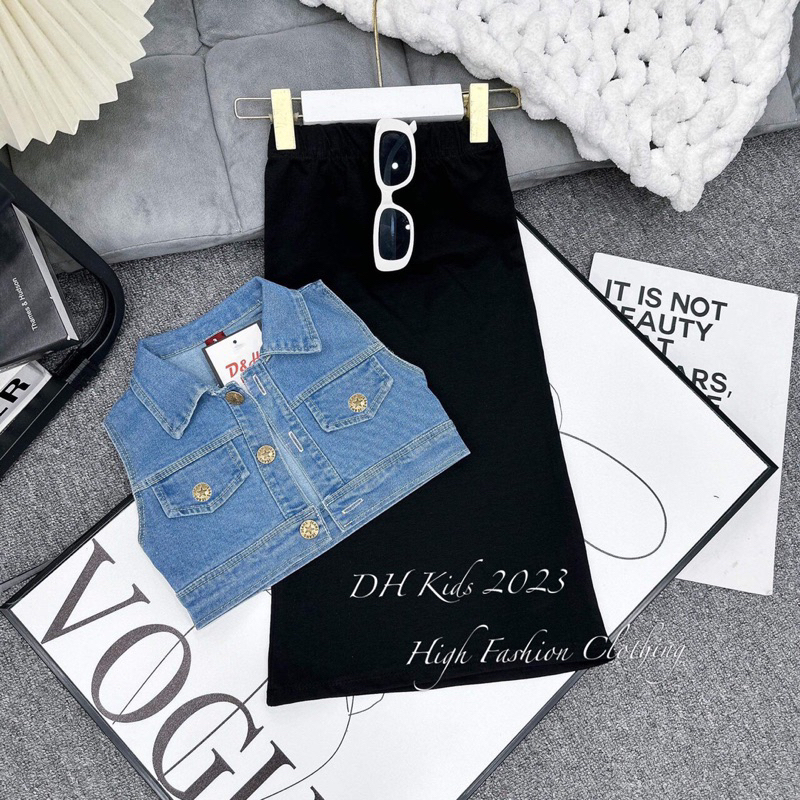 BG506- SÉT 2 CHI TIẾT VÁY QUÂY KÈM ÁO BÒ BÉ GÁI