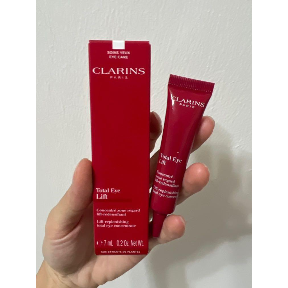 Kem dưỡng mắt Clarins Total Eye Lift Firming & Smoothing Anti-Aging Eye Cream