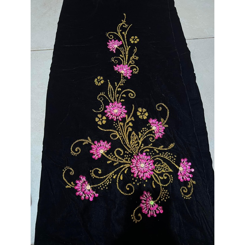 Váy nhung loại 2 hoa đính đá , Váy dân tộc thái