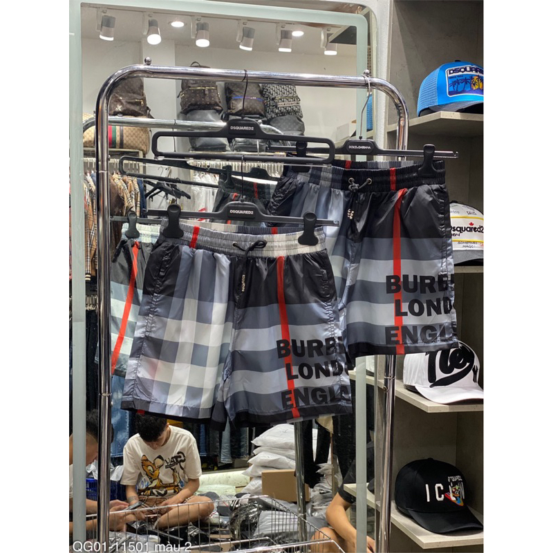 Quần gió Bb.r hoạ tiết chữ vải sọc caro lên fom dáng cực chất