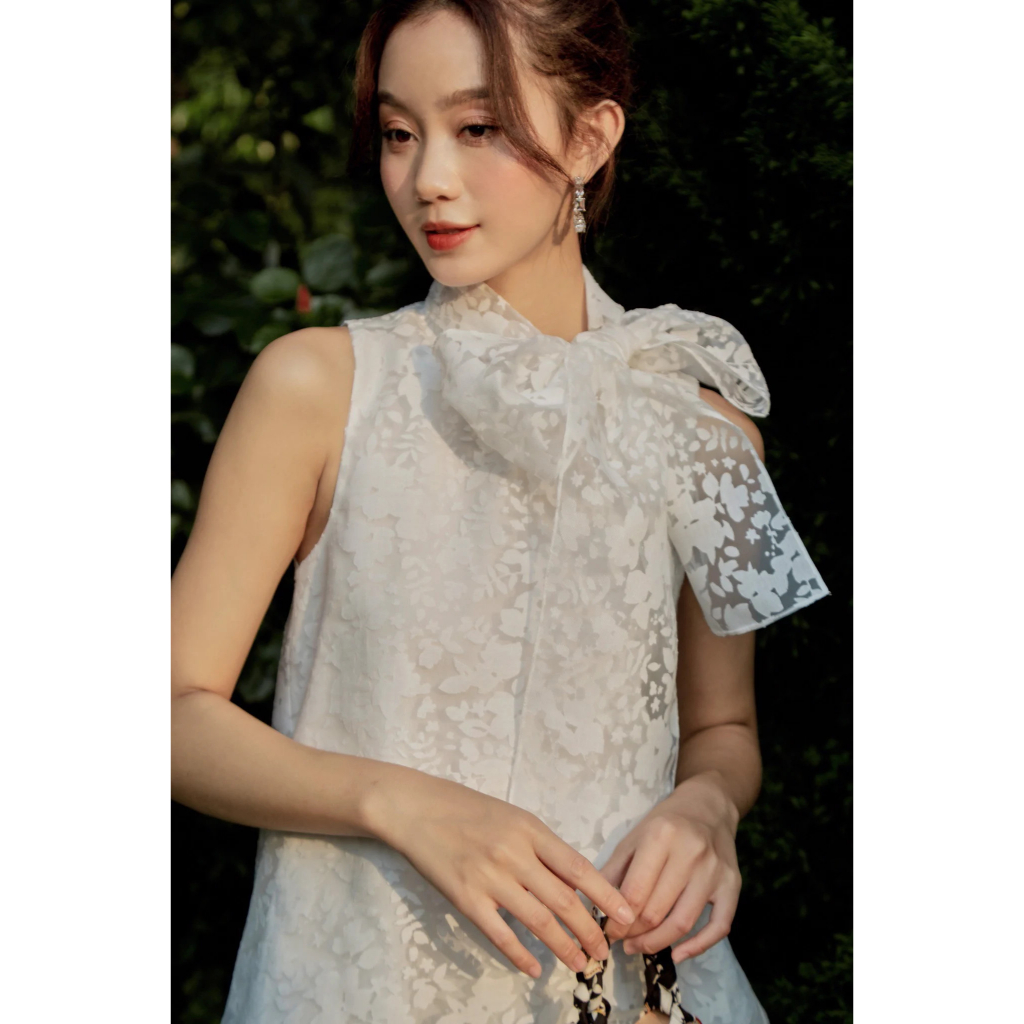 Áo sát nách cổ thắt nơ hoa - Everluxe