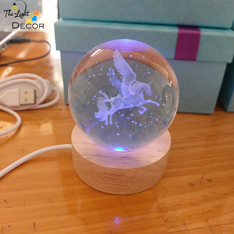 Bộ Quà Tặng Quả Cầu Pha Lê 3D larser LED Ngựa bay NB01