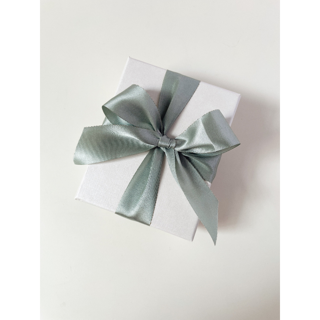 Hộp đựng quà (kèm nơ vải) |daisy.accessory.hn|
