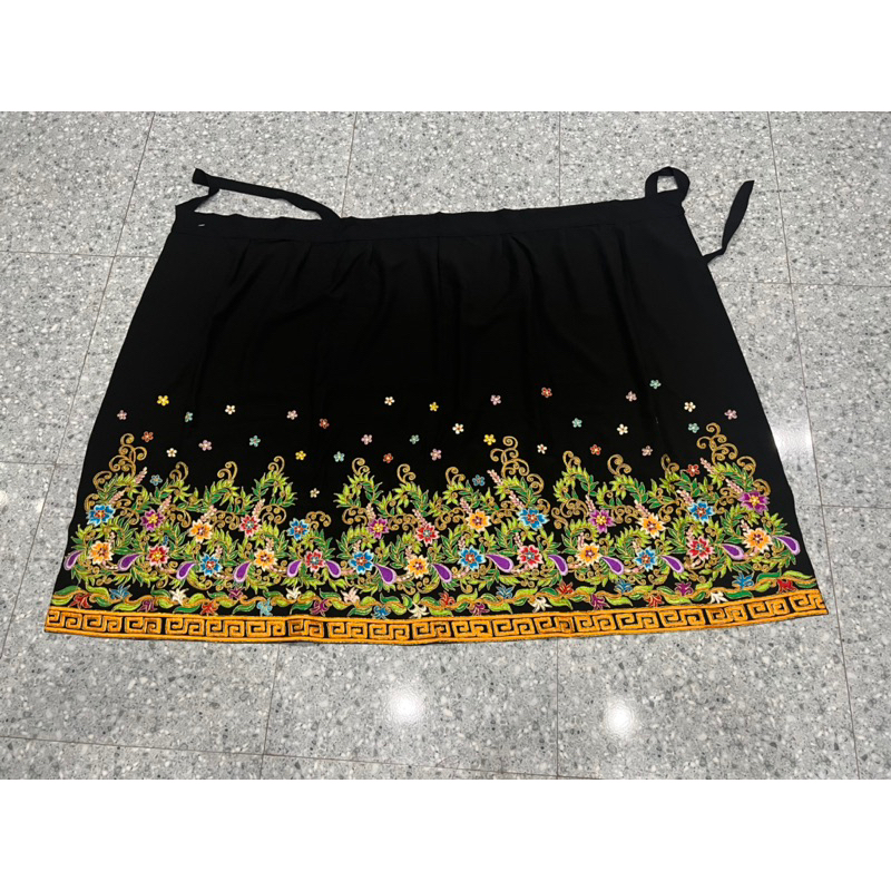 Quầy đứng thêu chỉ tơ đẹp