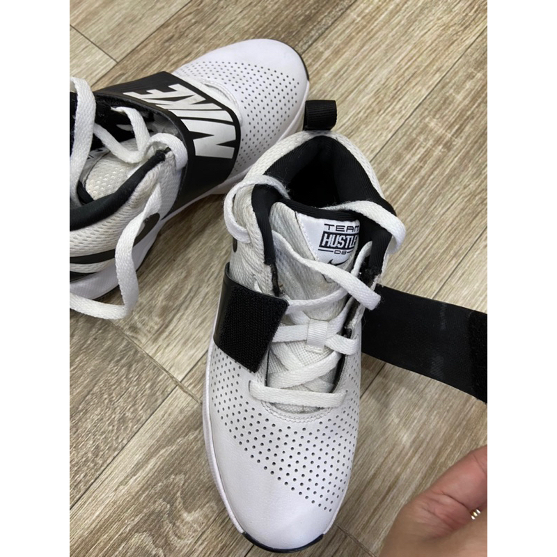 Giày thể thao nữ