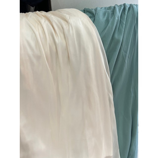 Đầm cổ vuông maxi tằm ánh kim