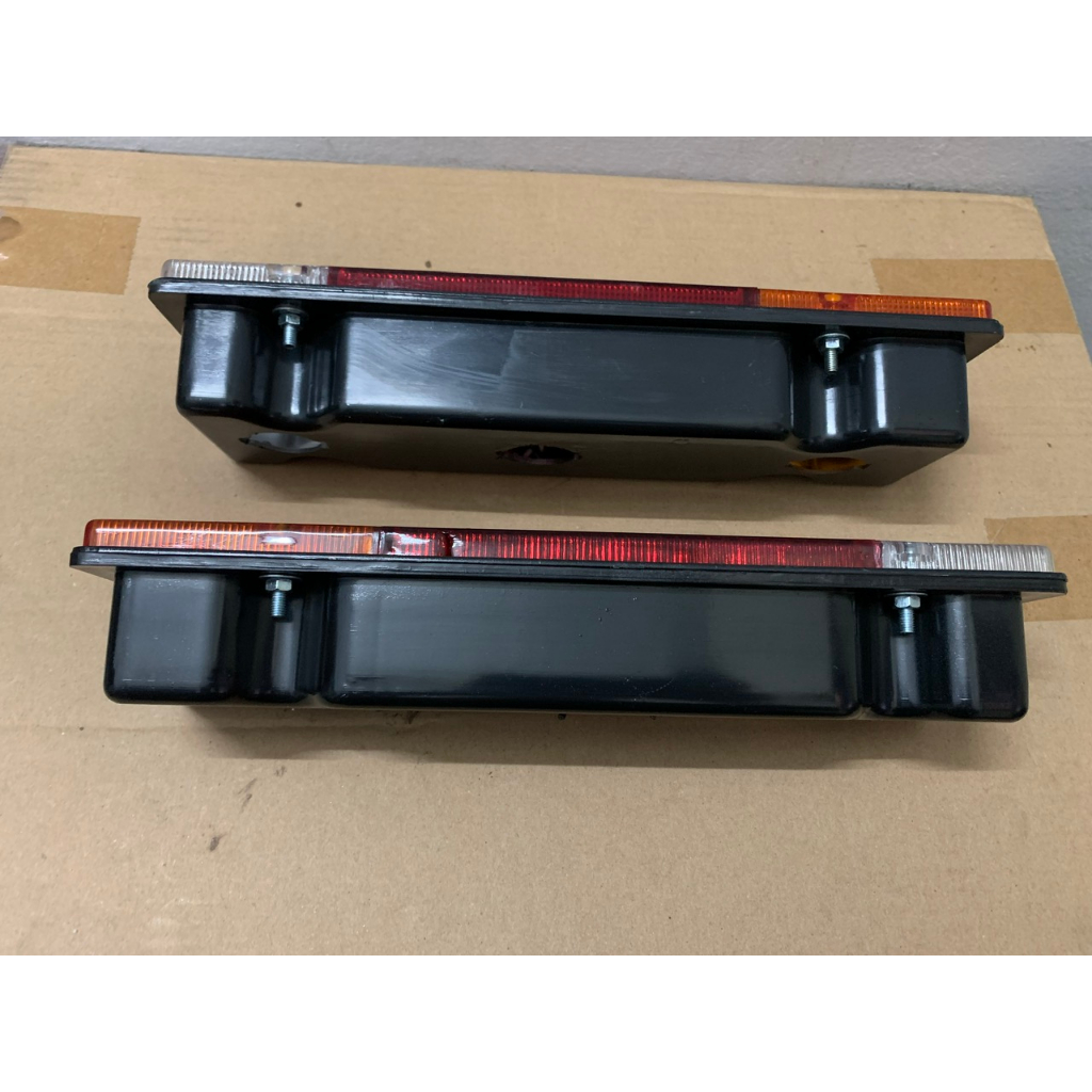 Đèn Hậu , Đèn Lái Sau, Chụp Đèn Xe Tải HyunDai 1Tấn Đời 90 _ L04