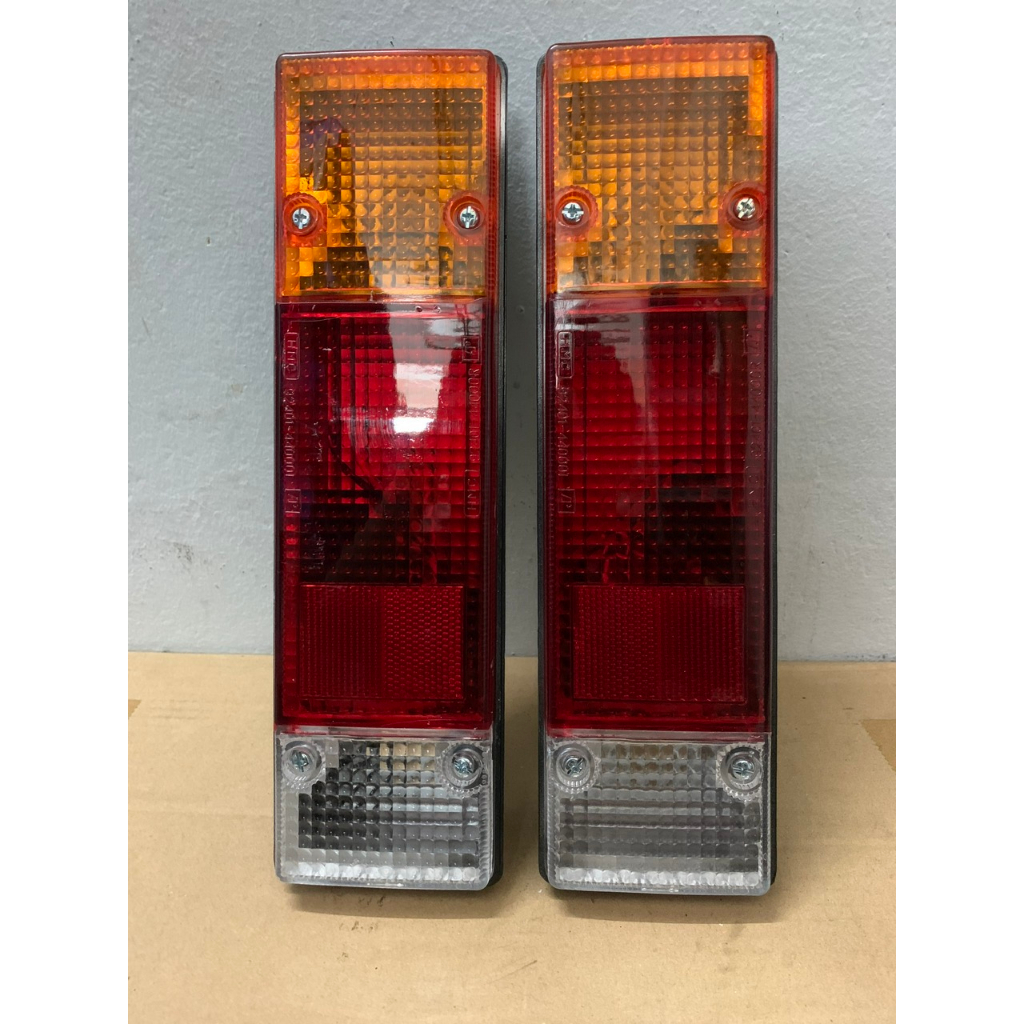 Đèn Hậu , Đèn Lái Sau, Chụp Đèn Xe Tải HyunDai 1Tấn Đời 90 _ L04