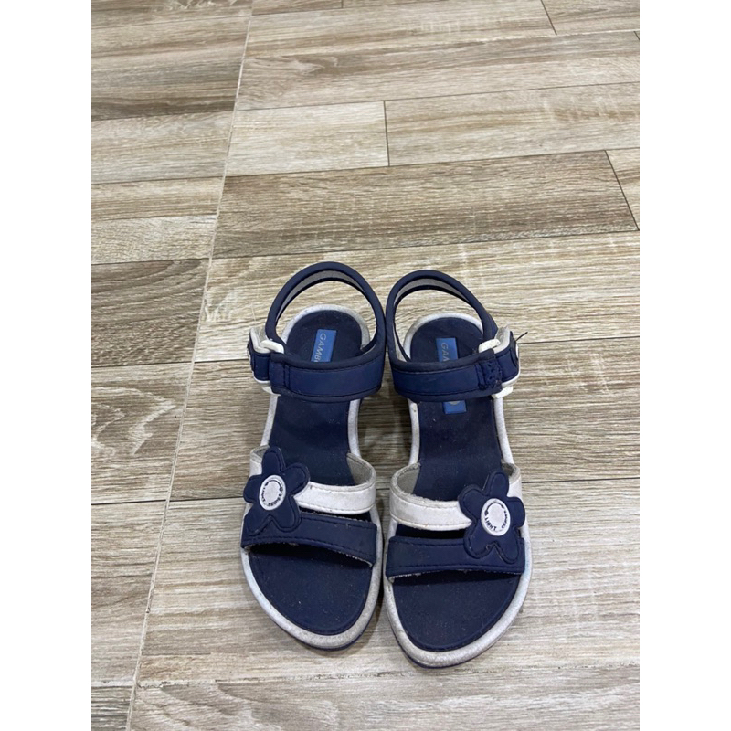 Giày sandal cho bé gái