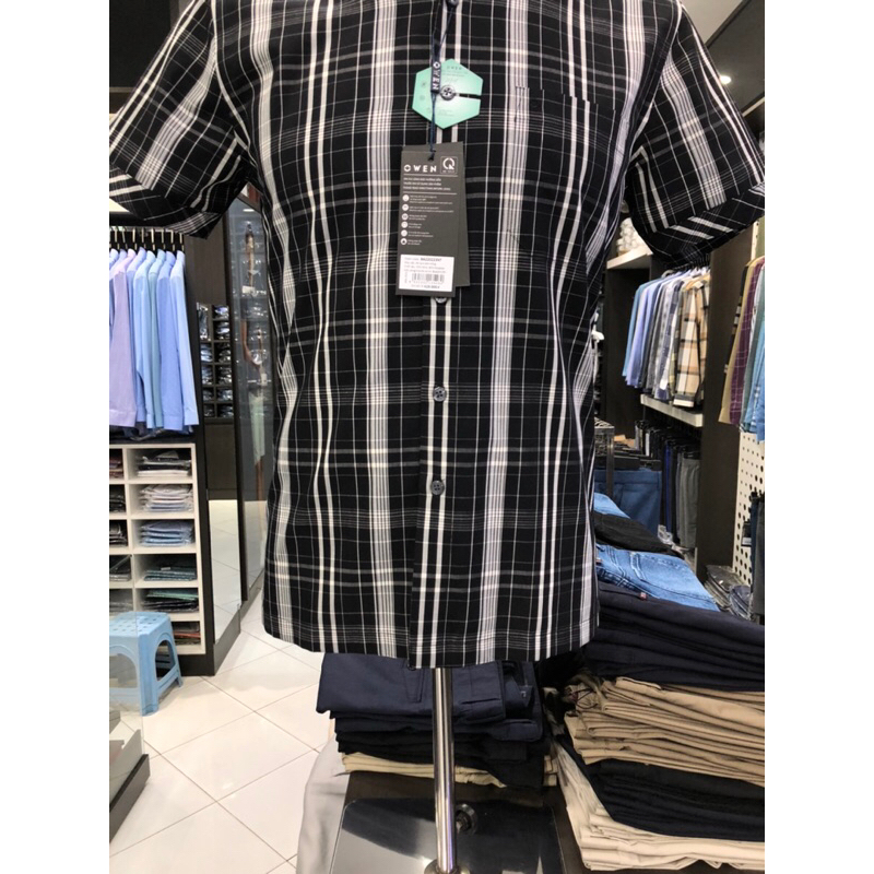 Áo sơ mi owen ngắn tay màu kẻ caro đen trắng body fit vải bạc hà BA220223NT