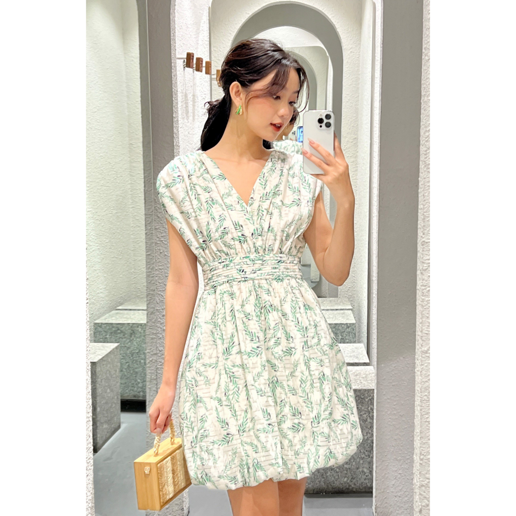 Đầm tay liền nhún thun họa tiết - Everluxe