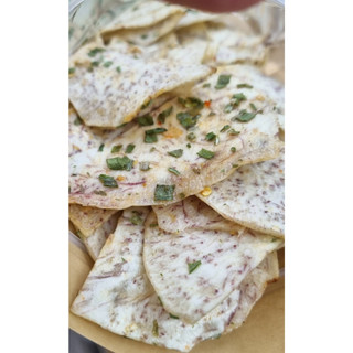 Khoai môn sấy mắm hành giòn tan thơm ngon 250gr