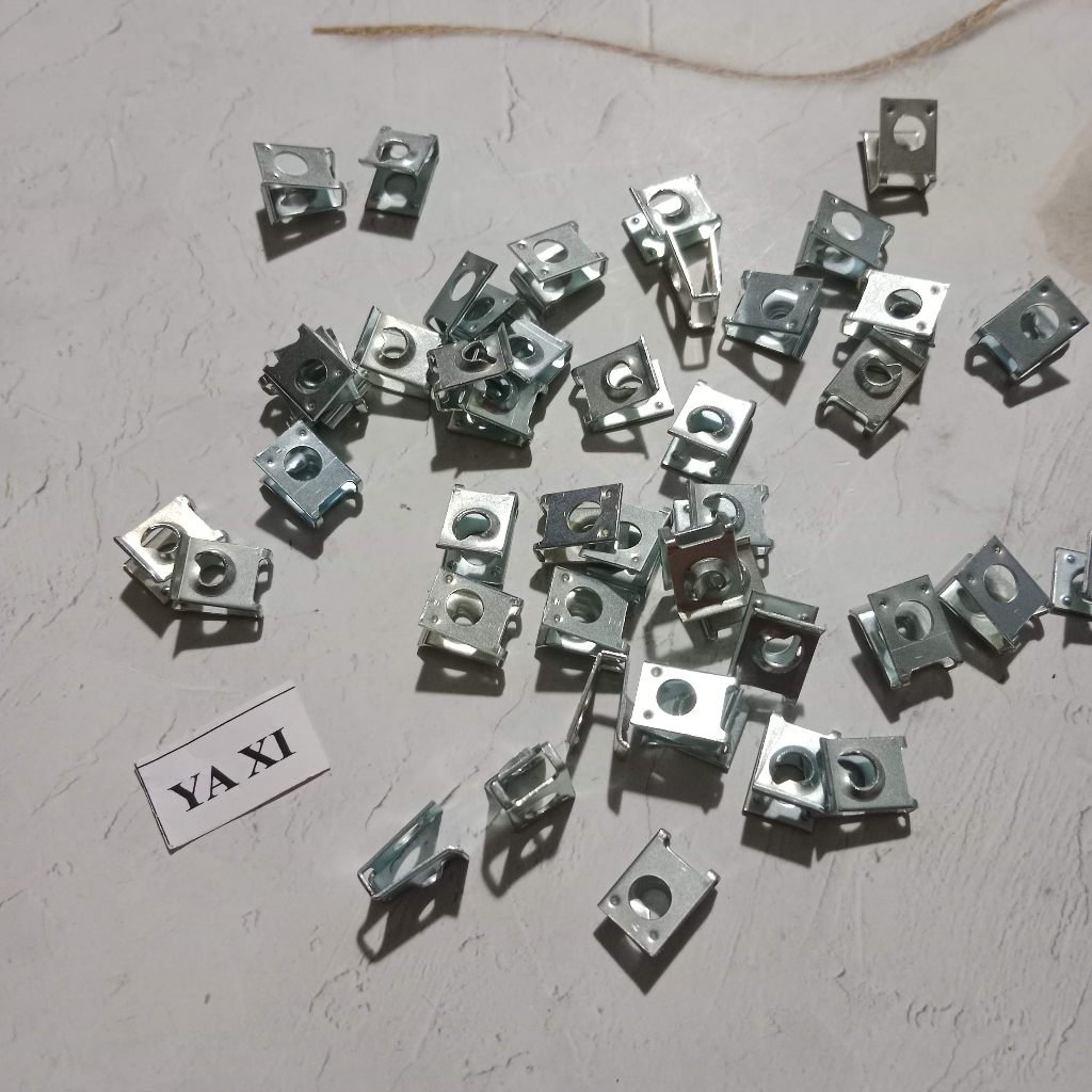 Bịch 45 cái pass kẹp 5 li dàn áo xe Yamaha , Suzuki , Winner / bát kẹp dàn nhựa Sirius ,Jupiter , Nouvo , Exciter , Axel