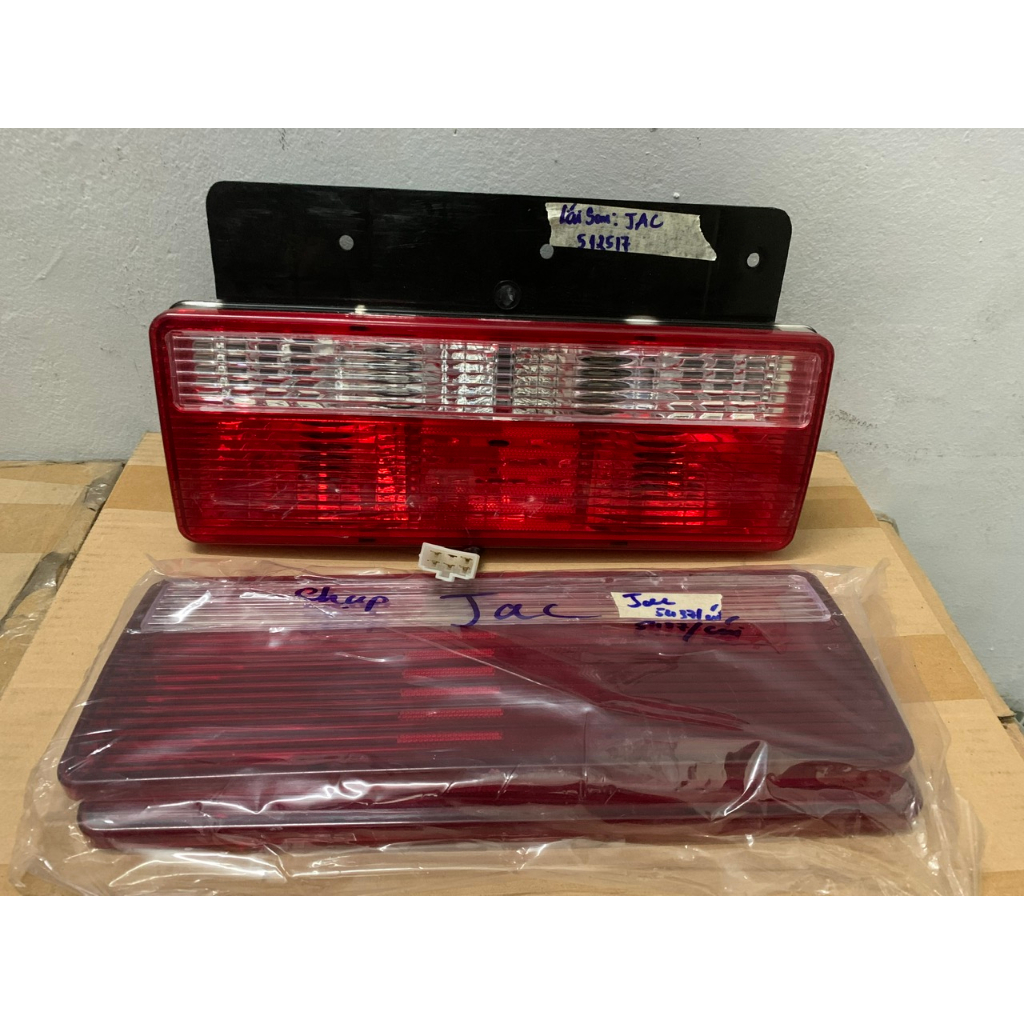 Bộ Đèn Hậu, Đèn Lái Sau Đèn Xi Nhan - Phanh , Chụp Đèn Xe Tải JAC...Loại Xịn Không Ngã Màu