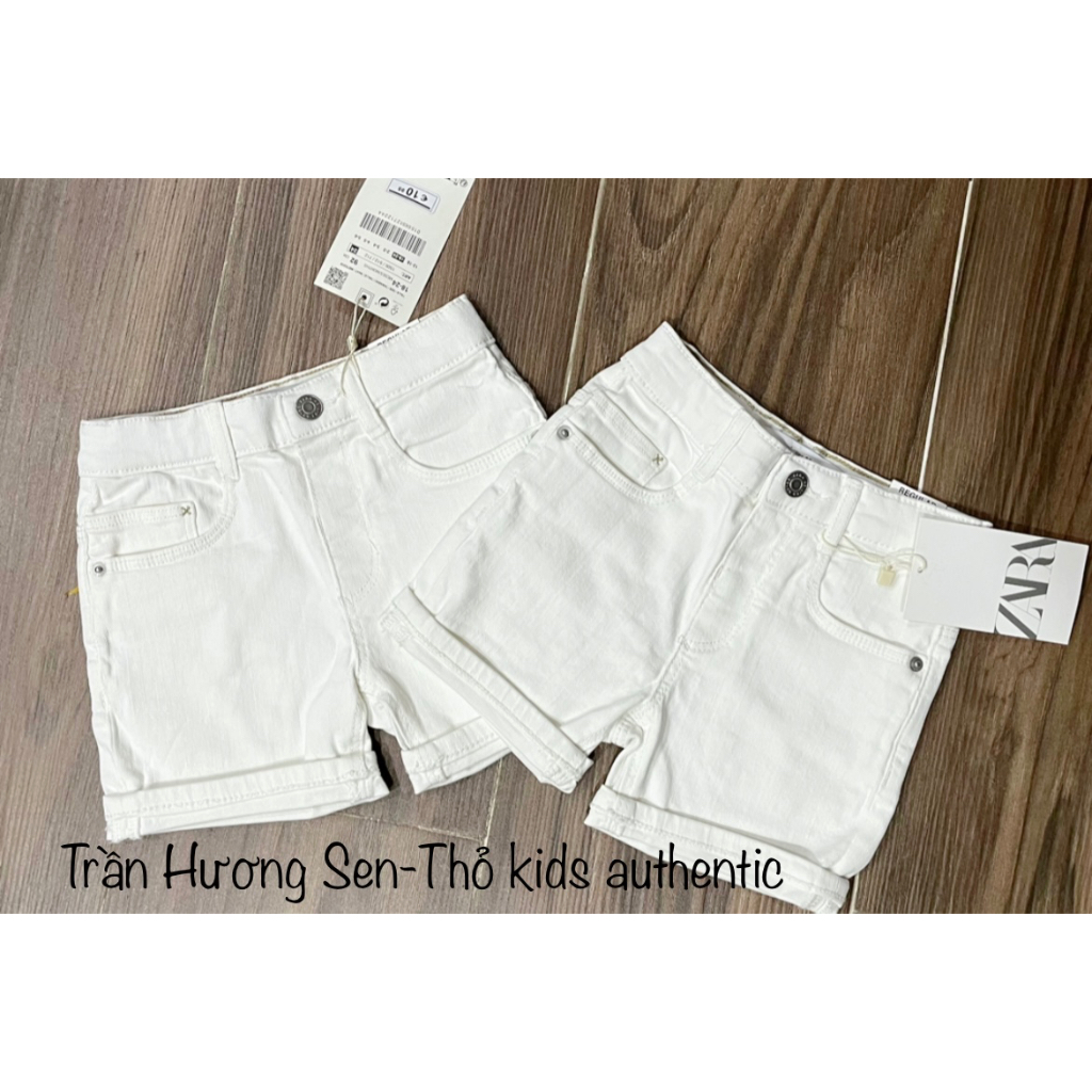 Quần short trắng zara