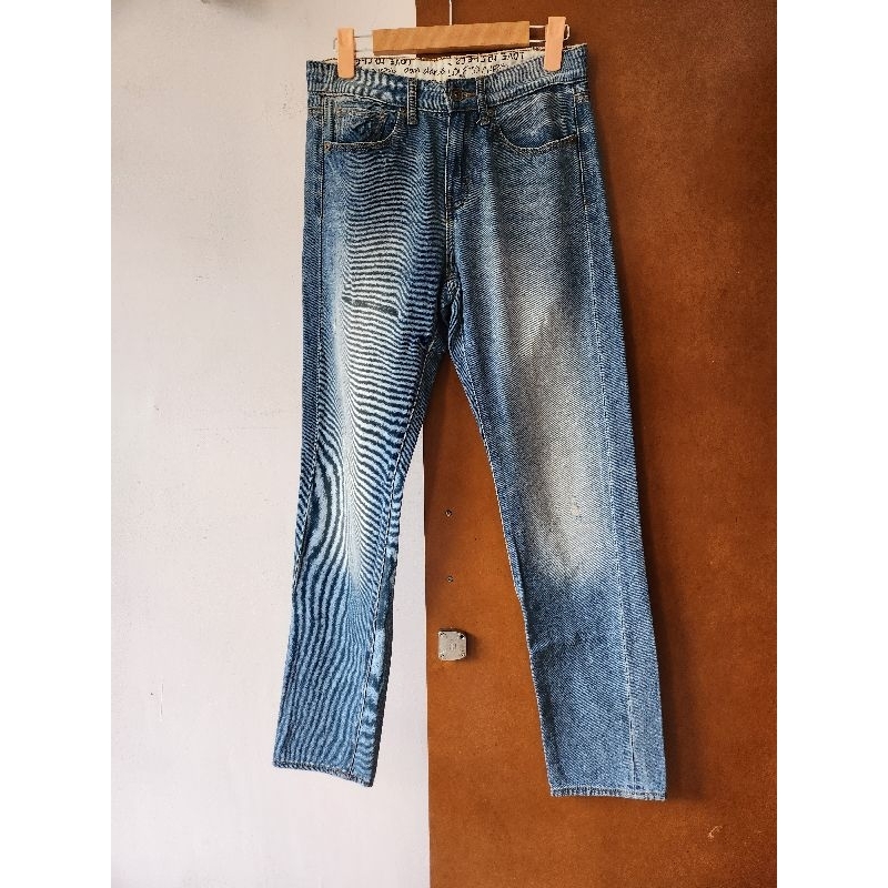 Quần jeans dáng suông GU Uniqlo - em và nắng