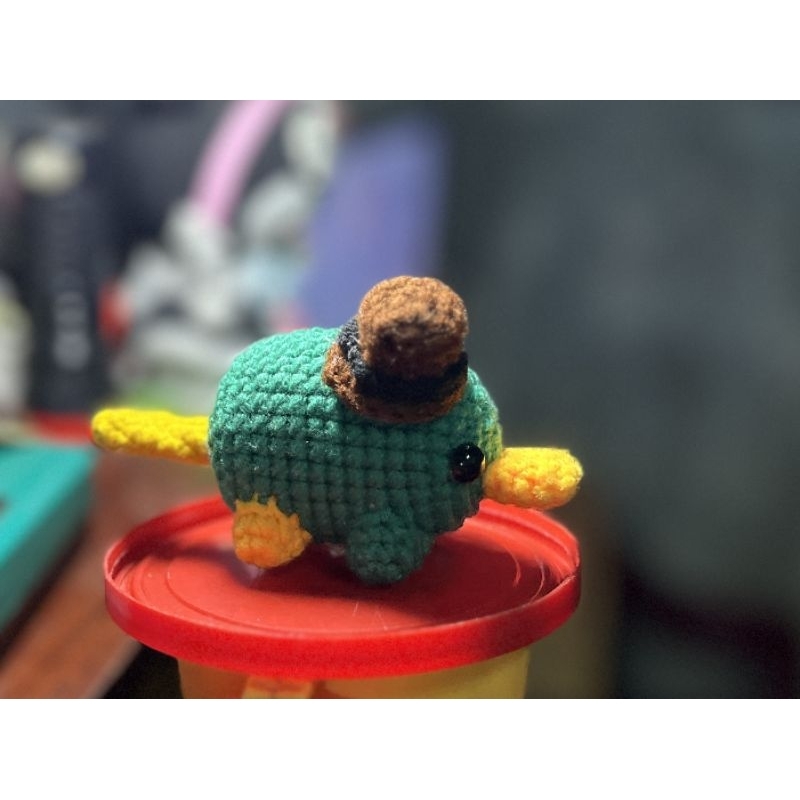 Thú mỏ vịt Perry bằng len - Có móc khóa dễ thương