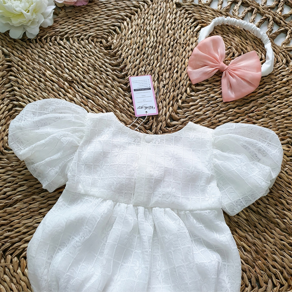 Bodysuit cộc tay ren trắng RIOKIDS cho bé gái sơ sinh mặc thôi nôi, đầy tháng BD127