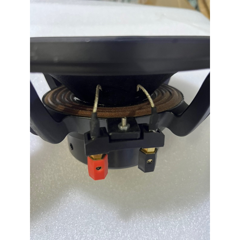 BASS 20 COIL 65 TỪ NEO