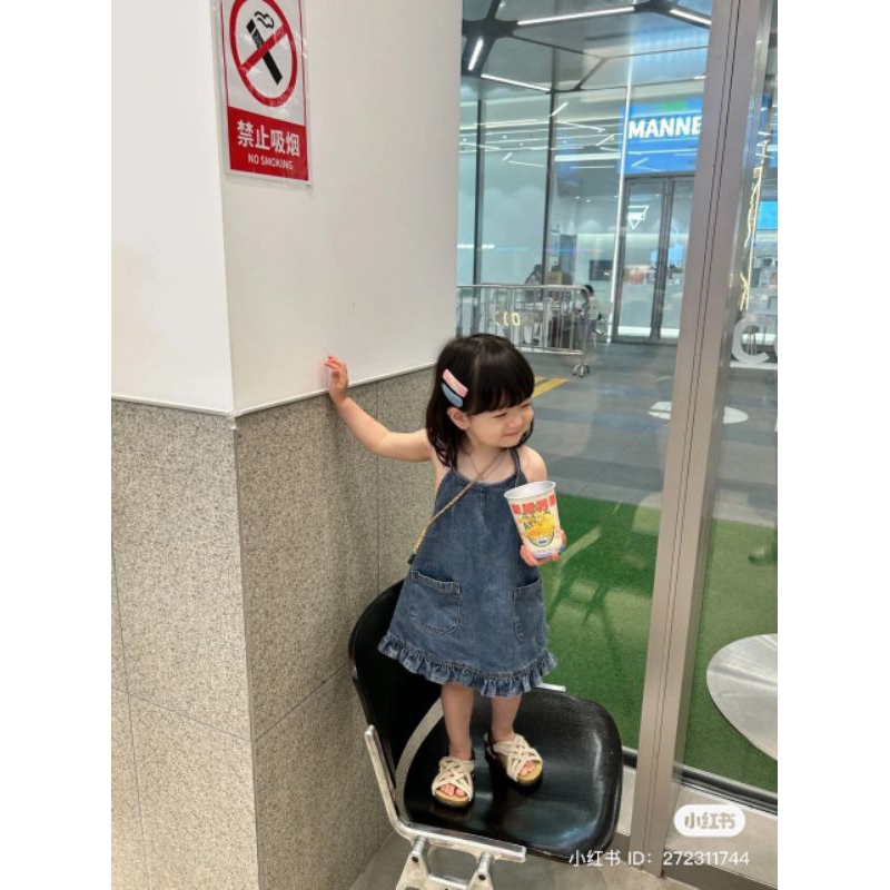 8 đến 25kg.váy xinh cho bé.váy tiểu thư.đầm hè cho bé gái.Váy jean cổ yếm viền bèo điệu đà cho bé gái từ 8-30kg