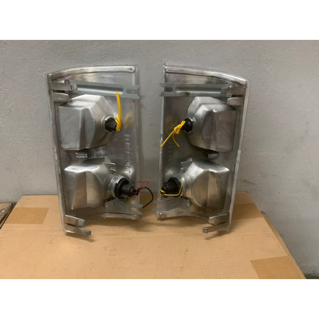 Bộ Đèn Xi Nhan Trước, Chụp Đèn Lái Trước Xe Tải VINAXUKI.... Hàng chất lượng cao