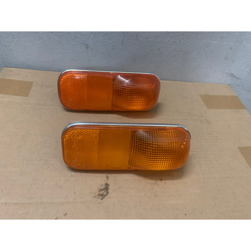 Bộ Đèn xi nhan hông cửa xe HYUNDAI 3T5, HD65, HD72, HD 99, Mighty 2... Xi nhan hông Loại Xịn Bền Màu.