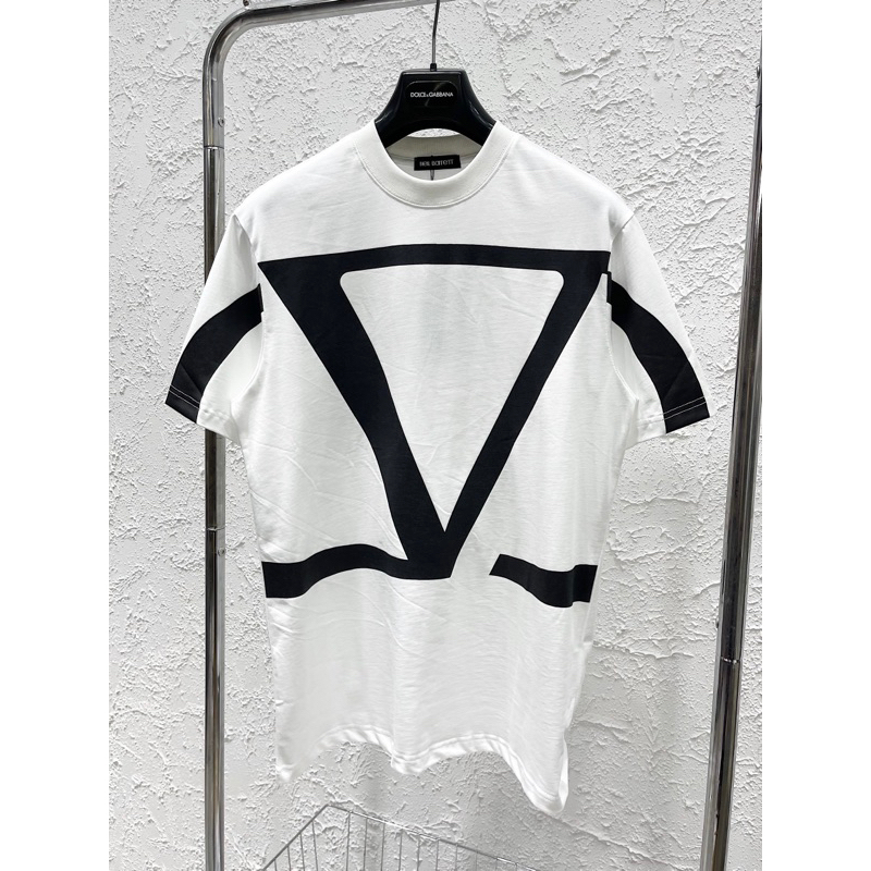 Áo Phông Nam Hoạ tiết MonoGram Va len tilo_ Áo Thun Nam Nữ L.V Hoạ Tiết VLTN đen trắng ngang thân Siêu Hot. GenZ.Store