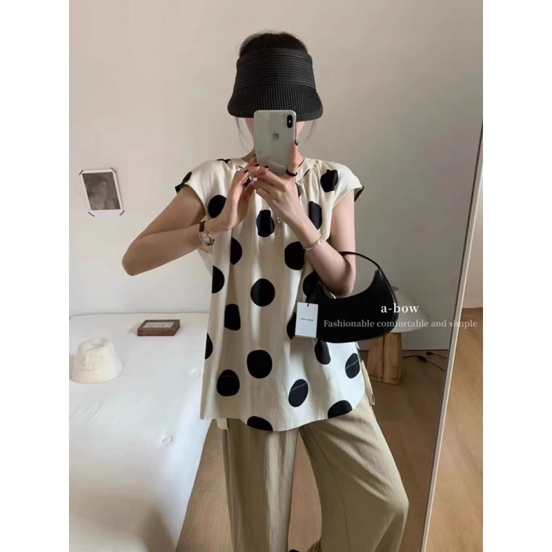 Áo Sơ Mi Chấm Bi Tay Hến  ♥️