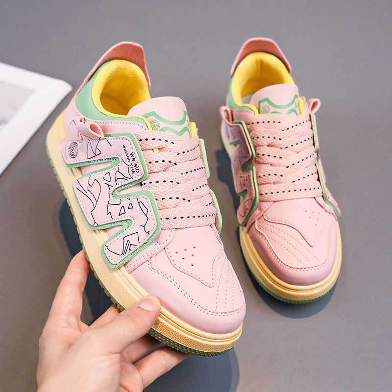 Giày thể thao sneaker thoáng khi phong cách HQ