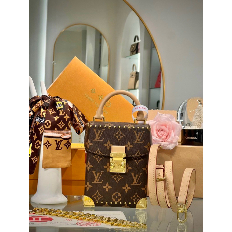 Túi Xách LV Size 13x17  -  By Anh Dinh Phuong