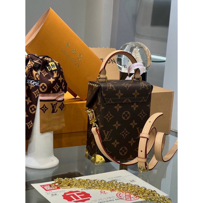 Túi Xách LV Size 13x17  -  By Anh Dinh Phuong