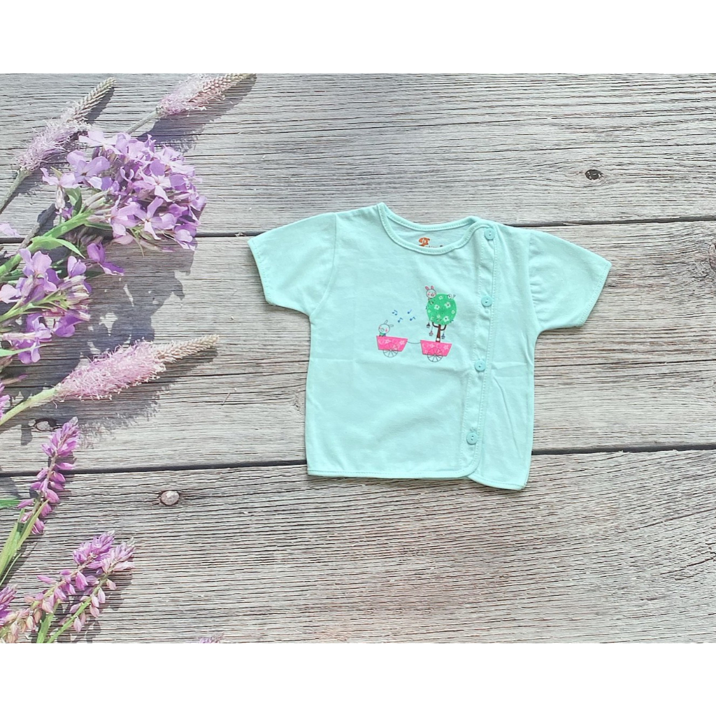 Áo sơ sinh cho bé cài lệch tay ngắn màu, thương hiệu MINTUU, chất liệu vải 100% cotton
