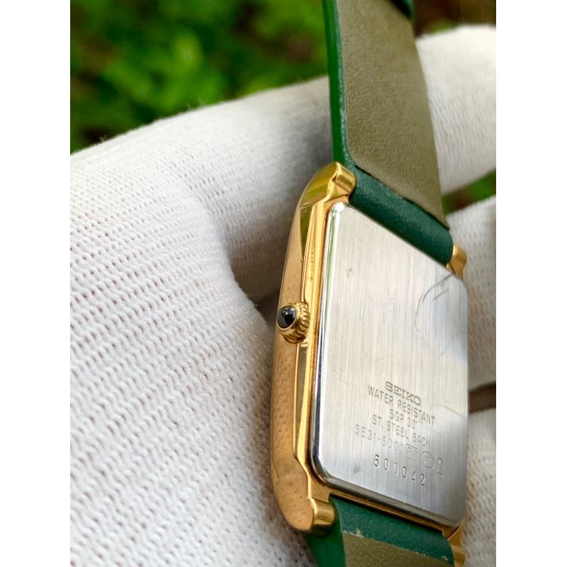 Đồng hồ nam Seiko tank la mã