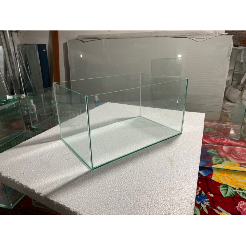Bể cá 50x30x 25cm làm chiều cao