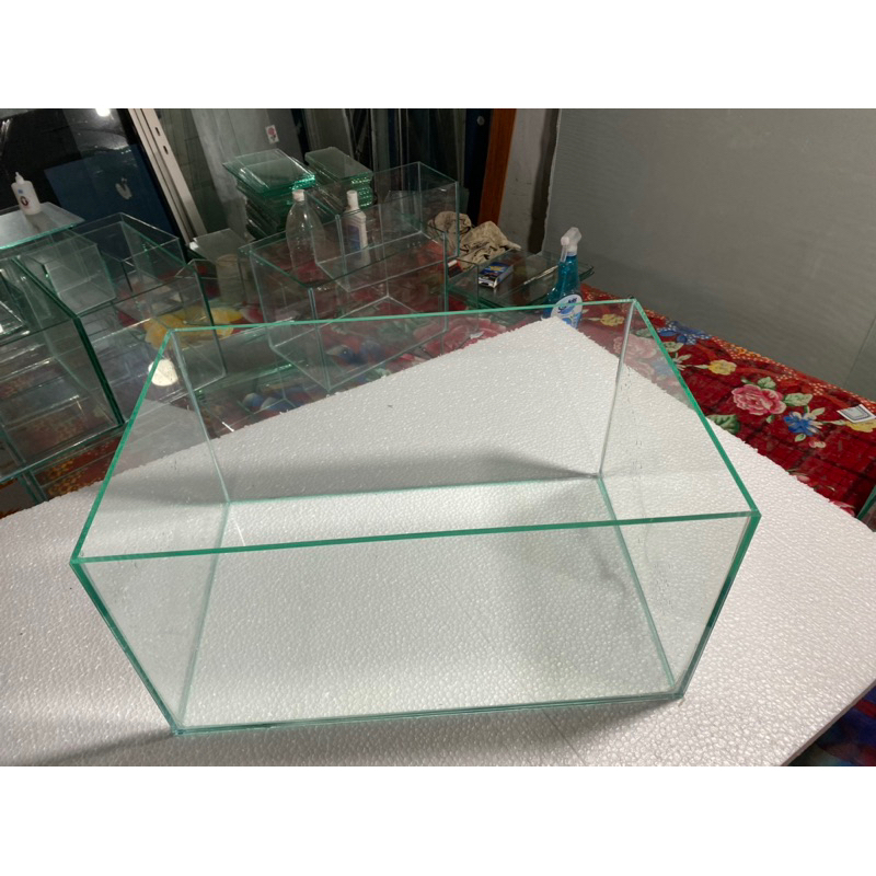 Bể cá 50x30x 25cm làm chiều cao