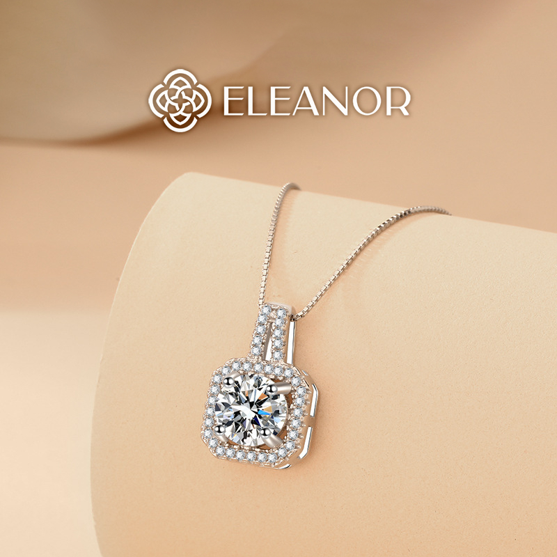 Dây chuyền nữ titan Eleanor Accessories mặt vuông đính đá lấp lánh phụ kiện trang sức 5928