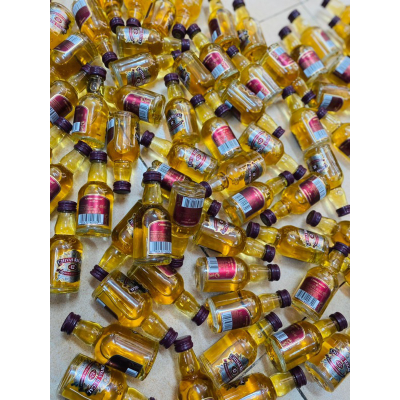 Chai mini 50ml 12 năm Chivas