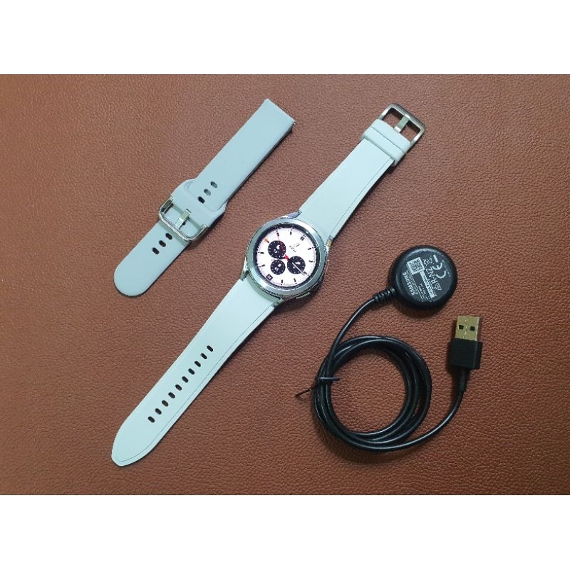 Đồng hồ Samsung Galaxy Watch 4 Classic 42mm LTE/GPS