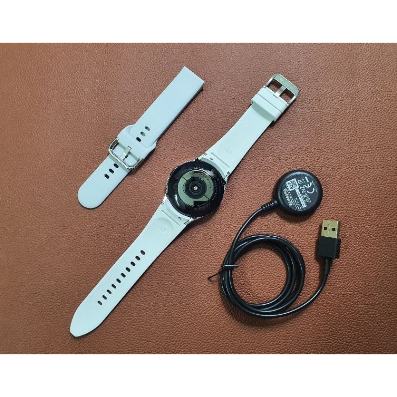 Đồng hồ Samsung Galaxy Watch 4 Classic 42mm LTE/GPS